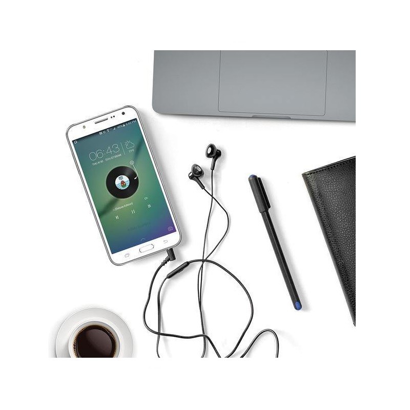 Ambrane Travel Kit - Micro USB cable, Dual Port Car Charger, 10000mAh powerbank, wired earphones