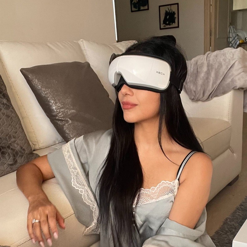 Isoothe Eye Massager