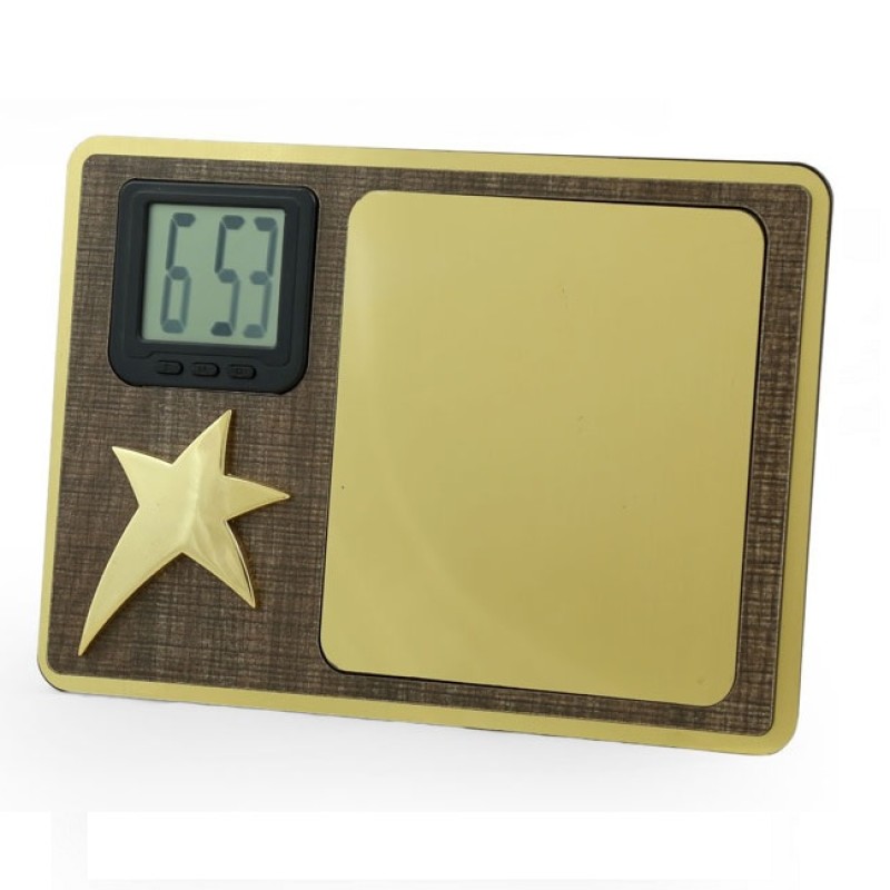 Memento with Metal Star and Digital clock